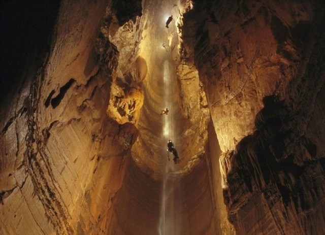 Путешествие к центру Земли: пещера Крубера