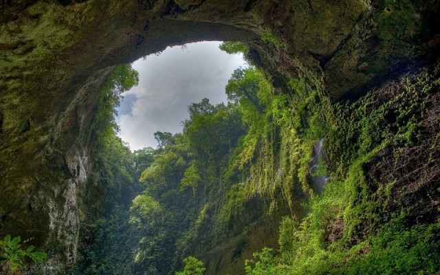 Шондонг — самая большая пещера в мире. ФОТО