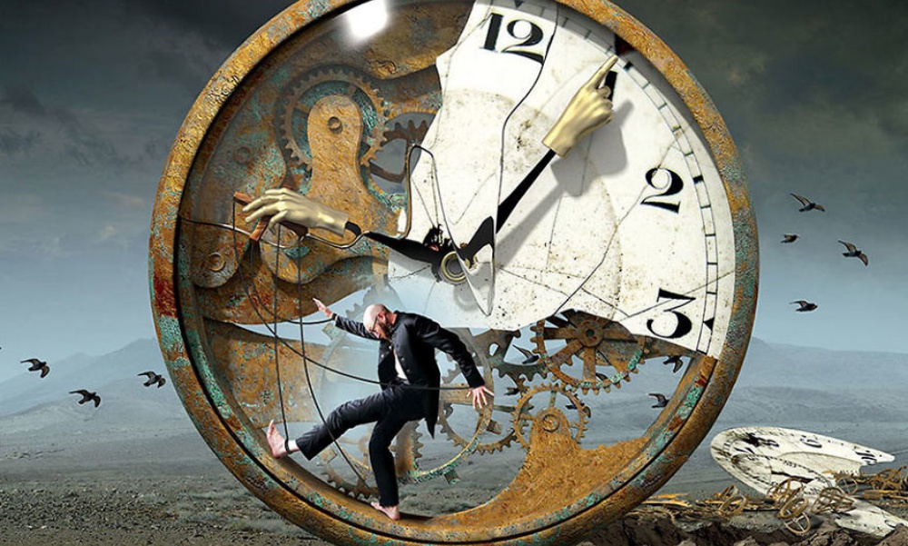 Быстро уходящее время. Uriah Heep Live at koko 2015. Человек часы. А время уходит. Часы в прошлое.